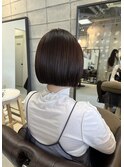 地毛風ストレートにプツッとボブ