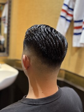 ヒロギンザバーバーショップ 大宮店(HIRO GINZA BARBER SHOP) 7:3ミドルスキンフェード/大宮/バーバー/メンズカット/与野