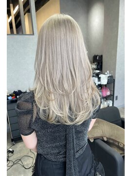 シエンゴールド(CIEN gold) ホワイトベージュ/レイヤー/ブリーチ#浜松駅#カラー#ブリーチ