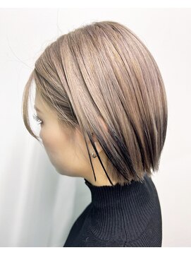 リーホリエ(Lee Horie) ボブにオススメのデザインカラー！【MOMOKA】