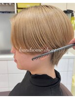 ヘアーアンドメイク サワ 上田本店(SAWA)&nbsp;ミルクティーベージュ20代30代ハンサムショート前髪なし