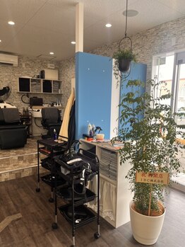 アップワン 三島店の写真/【三島】短時間×低価格で叶う「とっておきのスタイル」レディースカット￥2,200/メンズカット￥1,980(20分)