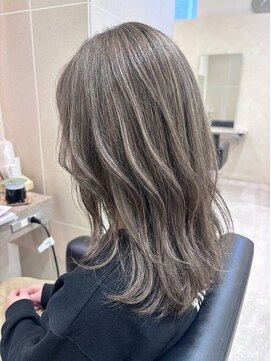 ヘアーサロンデフォーエバーヴィーダ(hairsalon de Forever vida) やわらかハイライトグレージュ