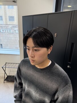 アウラ(AURA) 毛流れセンターパートカルマパーマニュアンスパーマ