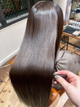 リュミエ ドゥ マッシュ(Lumier de mashu) 【大阪/梅田/茶屋町/中崎町】触れたくなる美髪/oooit/ストレート