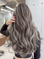 ルービック 豊中(Rubik's)&nbsp;イルミナカラー×透明感バレイヤージュ×ロングウェーブ