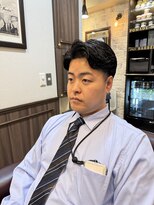 ミリオンバックス 上野(Million Bucks)&nbsp;センター分けツーブロック