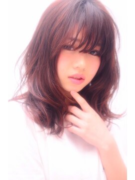 ナイン 麻布十番(NINE) NINE  外国人セミディ