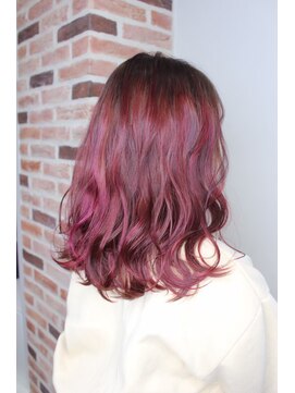 ジウ 上通り(JIU) 30代大人かわいいゆるふわスタイル◎ハイトーン×ベリーピンク