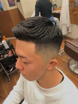 グルーマーズトウキョウ(GROOMER/S TOKYO) ミディアムフェード　スキン【HOMME HAIR ZERO伊藤】