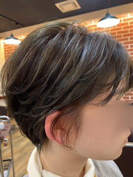 エイト プラット 渋谷2号店(EIGHT plat) カーキアッシュ＋イヤリングカラー♪