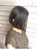 グレージュ前下がりクールショート