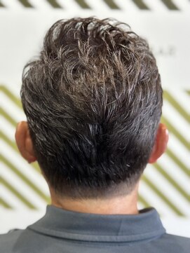 バーバーバー 千葉(BARBER-BAR) 50代向けヒートスタイル【千葉駅徒歩3分】