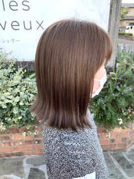 ベルシュヴー(belles cheveux) 外はねBOB