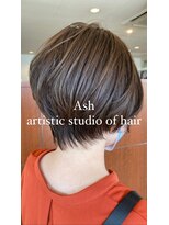 アッシュ アーティスティック スタジオ オブ ヘア(Ash artistic studio of hair) 束間ショートヘア×オリーブブラウン