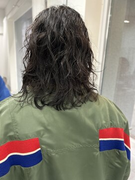 プラグ(Plug) メンズパーマロング似合わせカットトリートメント炭酸泉40代50代