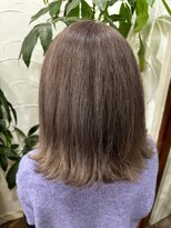 アン(Hair make un)&nbsp;シルバーピンク【ブリーチカラー/ダブルカラー/インナーカラー