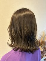 イソラヘアアトリエ(Isola hair atelier) 【Isola】外ハネレイヤー×ミディアム