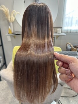 モンヘアー(mont hair) 髪質改善トリートメント、縮毛矯正で艶髪へ