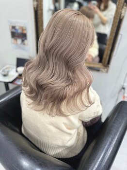 マインドヘアー(MiND HAiR)の写真/「透明感・艶・立体感まで。“抜け感”と“色気”を同時に叶える大人のための“魅せる”デザインカラー」