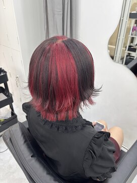 モア シルエ(MoA cilue) 個性派デザイン、ブロックカラー