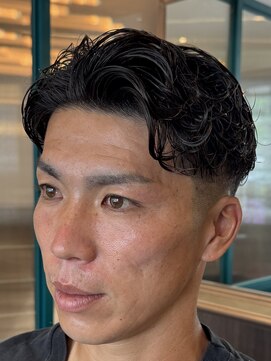 モーリーズバーバーショップ 北浜本店(MORLY’s Barbershop) ビジネスパーマスタイル