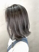 026秤ヘアラボ(hair lab)  かき上げ　外国人風