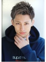 オアシス 池袋店(oasis)&nbsp;かきあげサイドグラデーションスリーク　ショートシルバーカラー