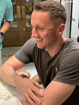 リバレッジ 広尾(Leverage)&nbsp;外国人風海外大人のベリーショートフェードカット