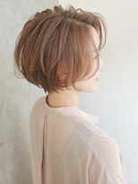 ルアーナ(LUANA)&nbsp;束感、毛流れが綺麗なエアリーショートスタイル☆