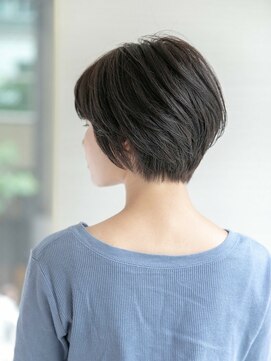 アフロディーテ ギンザ 秋葉原店(APHRODITE GINZA) 外ハネボブ/グラデーションカラー/ペールベージュ/秋葉原