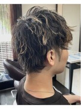 アクアマリン8810 ハチハチイチゼロ(AQUA MARINE 8810) 束感ショート/ツーブロックマッシュ/ハイライト/波巻き/北習志野