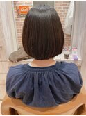 ミニボブ縮毛矯正オフィスヘア黒髪ケアカラー似合わせカット