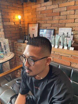 フォーコーナーズ(Four Corners) イージークロップスタイル