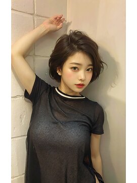 オリジンズヘアーセカンド 守谷店(Origins hair 2nd) ショートボブ×白髪ぼかしカラー×BYKARTE TR