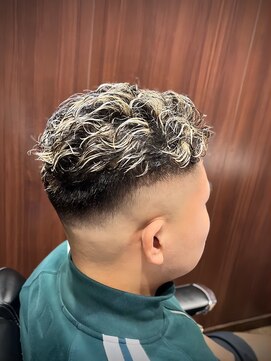 ヒロギンザ 五反田店(HIRO GINZA) スキンフェードメッシュ極道パーマ