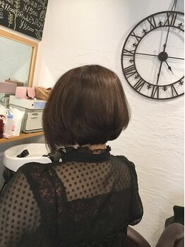 サロンドエルム(salon de elm)の写真/オーガニックカラーを使用☆"髪に良いものを"に本気で向き合うオーナーの手で新しい私発見！