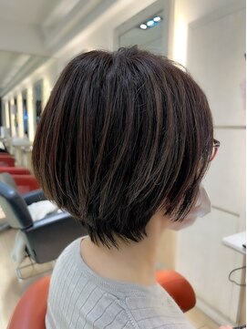 カナルグランデ(Canal Grande) 丸みとくびれショート