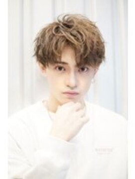 アイトーキョー 名古屋栄(AI TOKYO) スキンフェード/韓国マッシュ/センターパート[名古屋駅/栄駅]