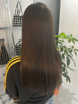 シーン(scene) ブリーチなし【オリーブベージュ】