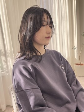 ヨーク(YOKE) 【 YOKE 】ミディアムくびれ小顔顔周りレイヤーシースルーバング