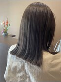 グレージュカラー／ブリーチなしで透明感カラー／大人ヘアカラー