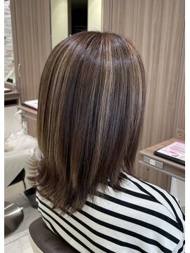 ロエ 元町店(Loe) 脱白髪染めグレージュ