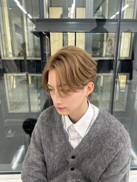 キング(K!ng) 縮毛矯正髪質改善ハイライトレイヤーカット枚方美容室エクステ