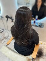 エヌ 大阪梅田店(enu)&nbsp;【大阪梅田】くすみグレージュ×レイヤーカット