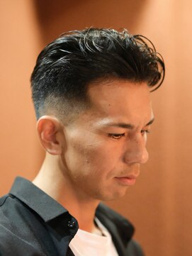 ダウバーバーショップ 銀座(DAU BARBER SHOP) ナチュラルサイドパート
