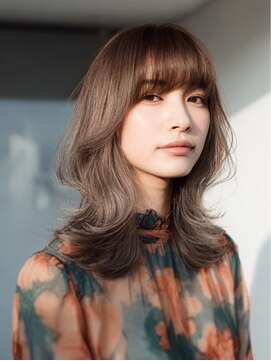 ダル 渋谷/表参道(DAL.) ハッシュカットバタフライカットダークブラウンカーテンバング