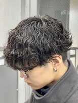 オーバル ジングウマエ(OVARL jingumae)&nbsp;波巻きスパイラルパーマラウンドマッシュ