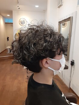ヘア ルシェ(hair ruscha)の写真/スタイリングが苦手でも大丈夫☆独自の熟練されたカット技法で、扱いやすさ、持続性、お手軽プライスで実現
