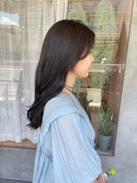 コエ(Coe)&nbsp;毛流れが大人っぽくカワイイ、レイヤーロング